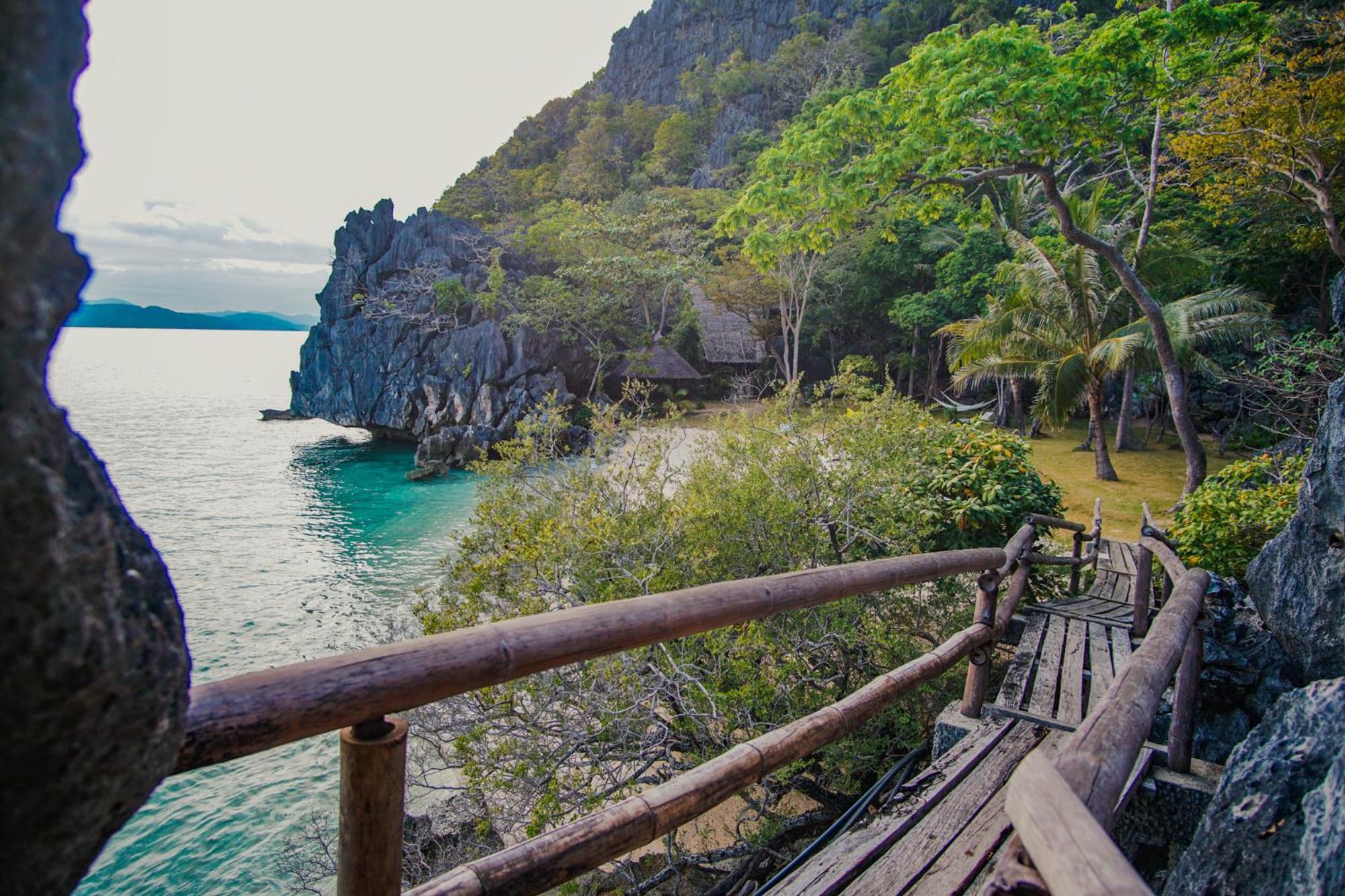 Sangat Island Dive Resort Coron Esterno foto