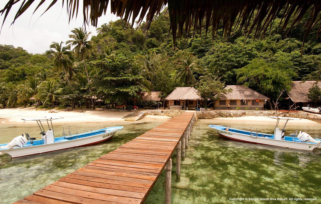 Sangat Island Dive Resort Coron Esterno foto